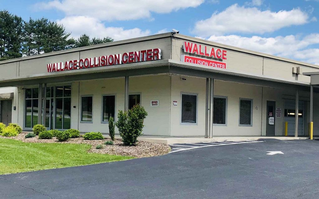 Wallace Collision Center Shopfront Hero